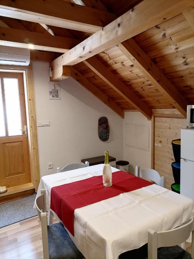 Apartman Tonka Otočac Exteriér fotografie